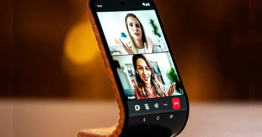 Motorola presenta pantalla flexible que se convierte en una pulsera