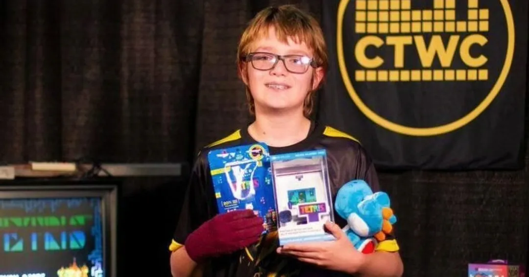 Niño de 13 años vence a Tetris por primera vez en la historia