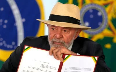 Lula da Silva limita el uso de celulares en escuelas brasileñas